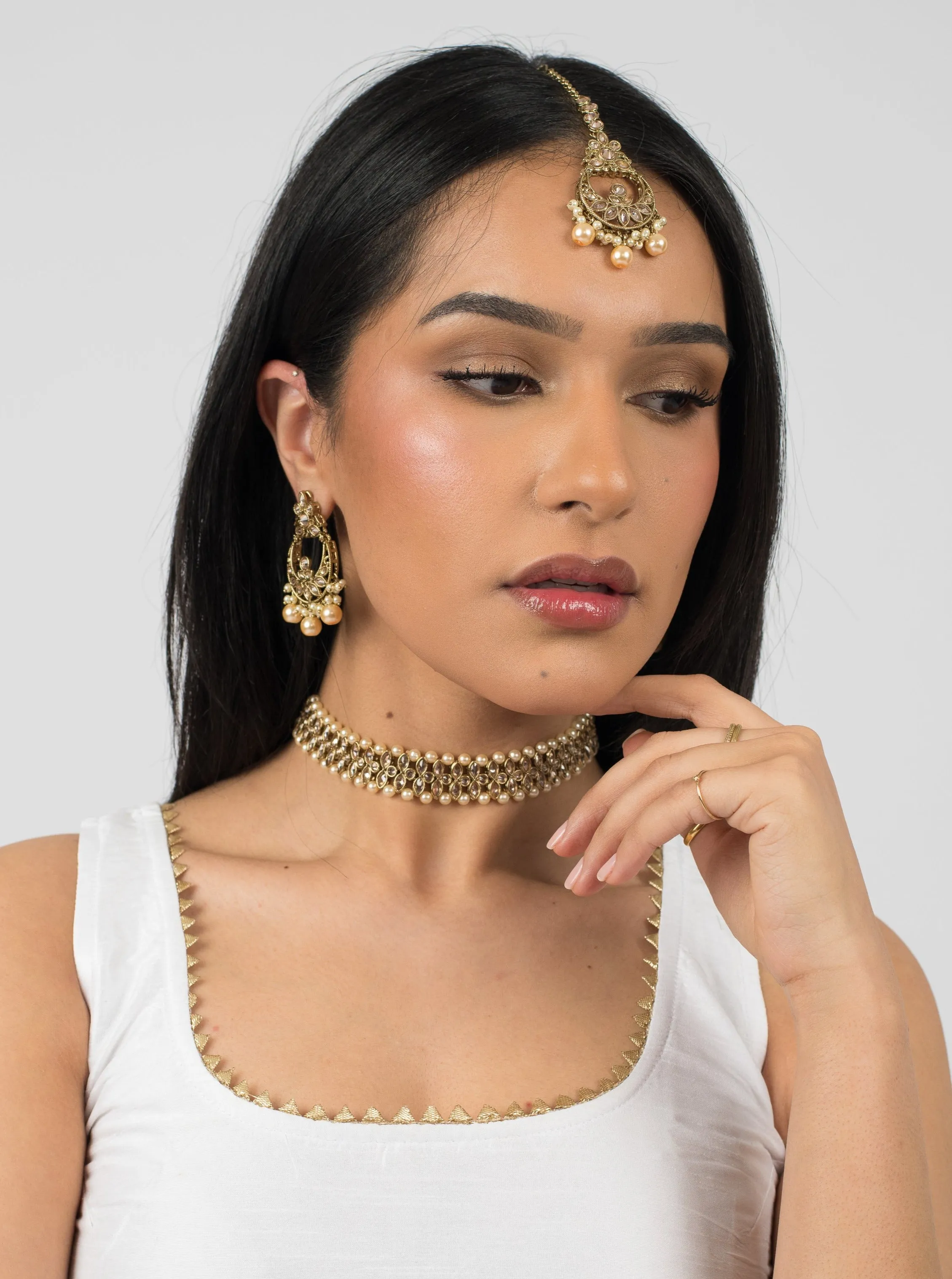 Champagne Khaab Choker