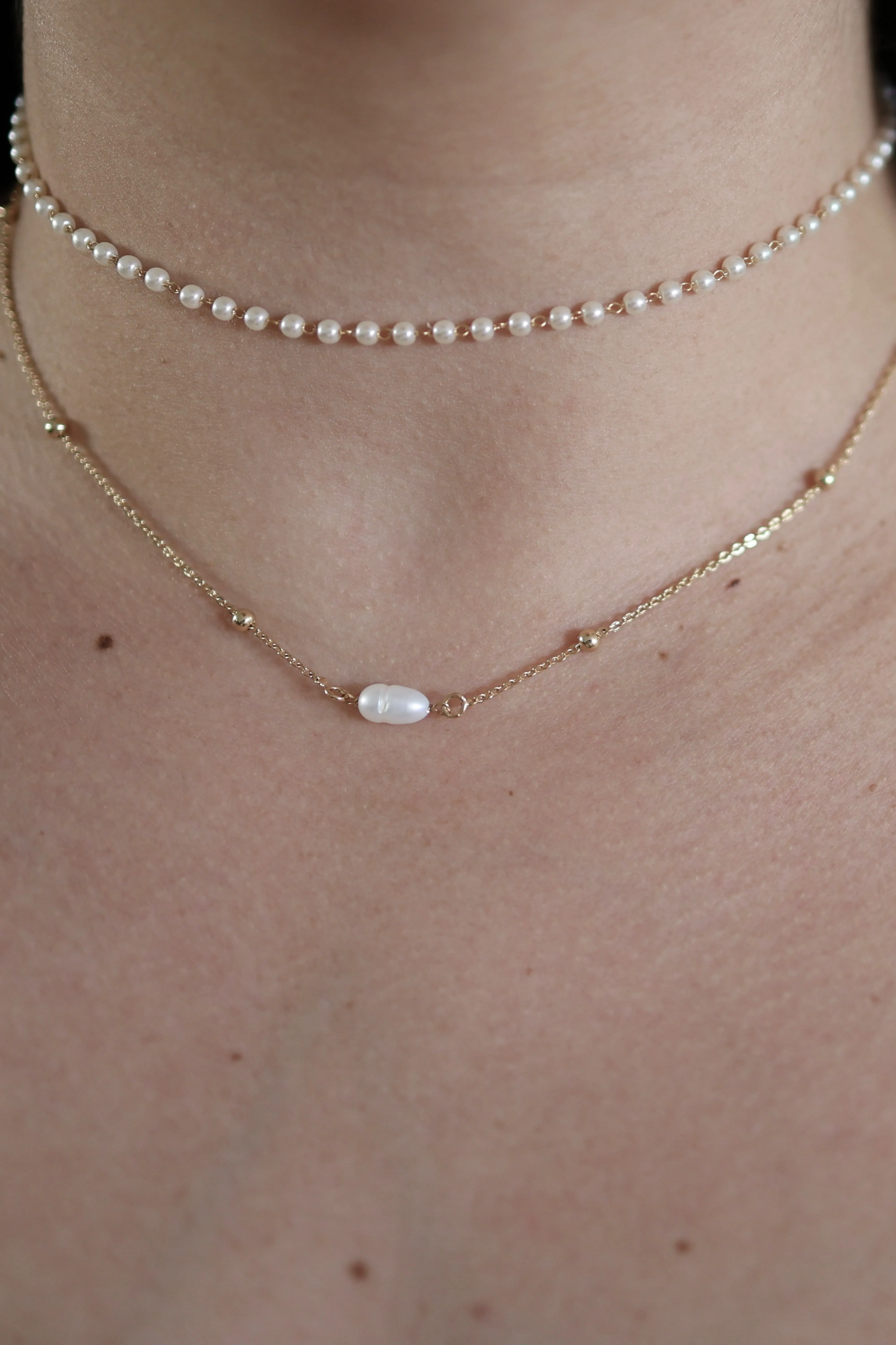 Classic White Pearl Choker