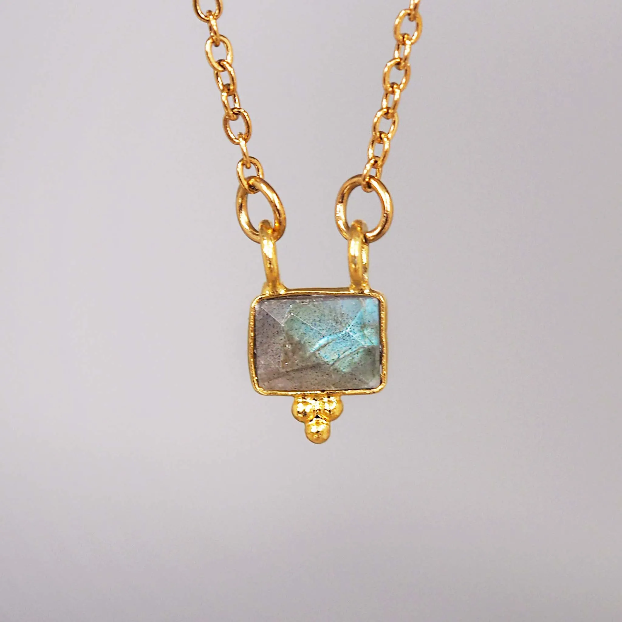 Dainty Gold Gemstone Necklace