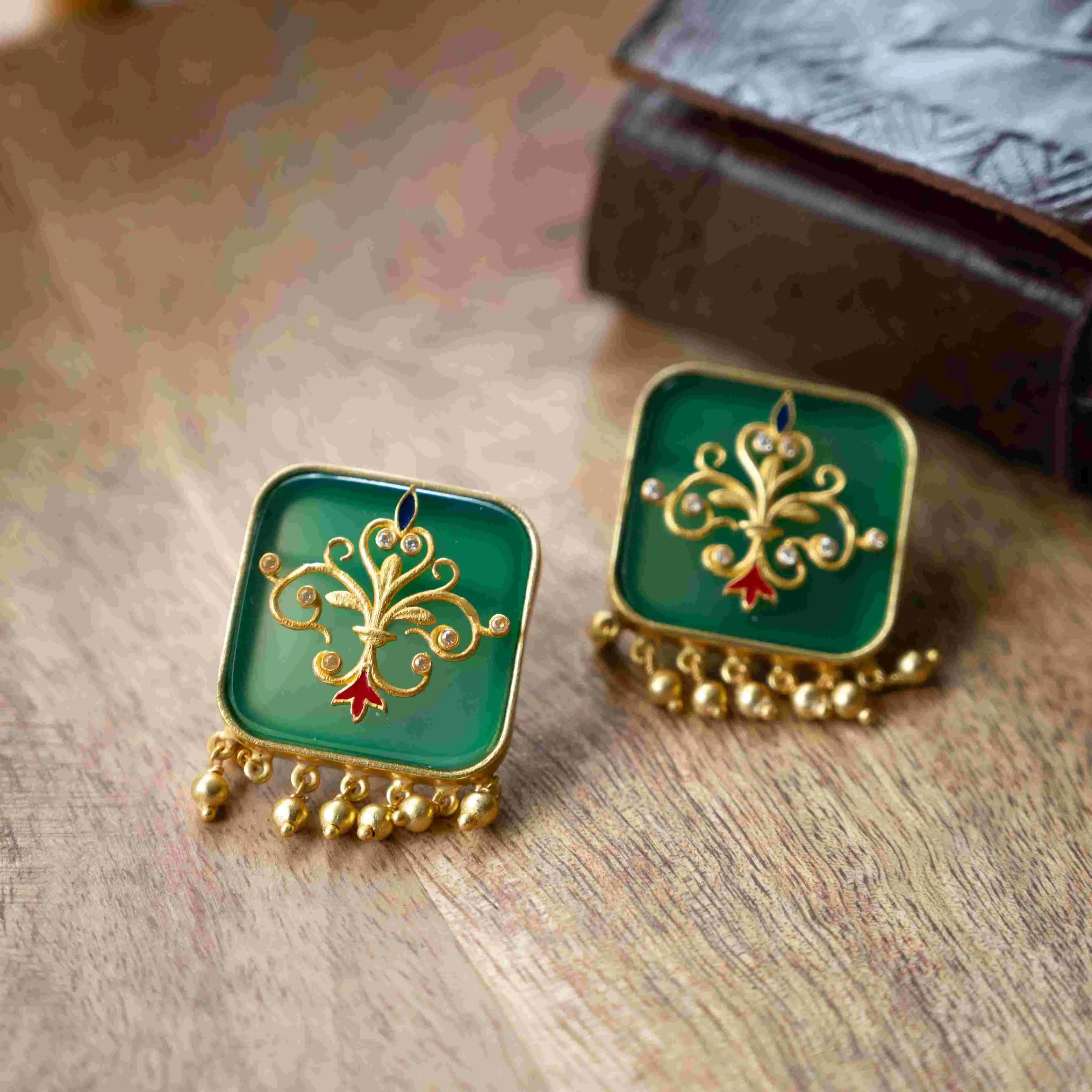 Dream of the Past Green Onyx Stud Earrings