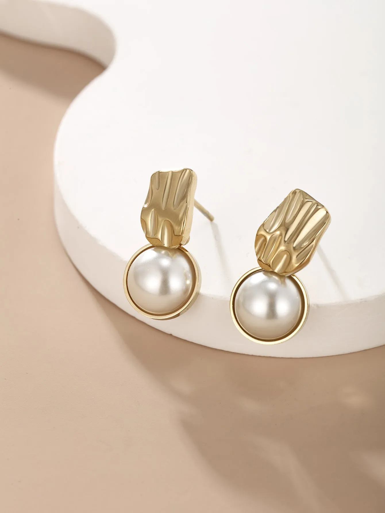 Jewelry Light Luxury Niche Imitation Pearl Earrings Women's Geometric Style Earrings Stylish Design Earrings