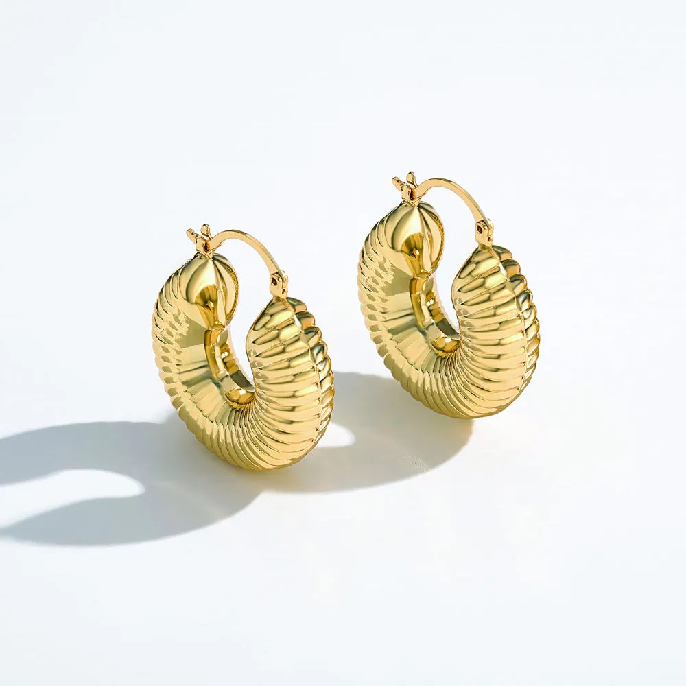 Large Croissant Hoop Earrings 14K Gold