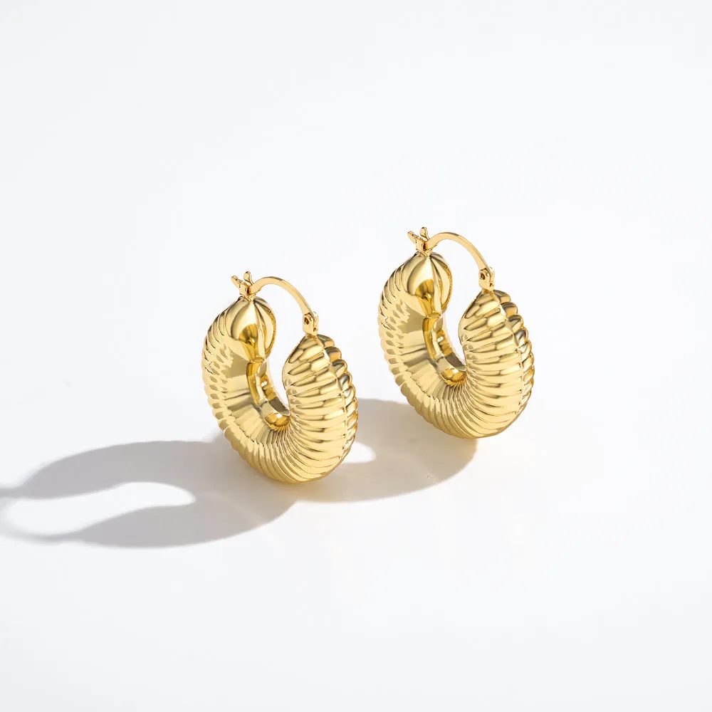 Large Croissant Hoop Earrings 14K Gold