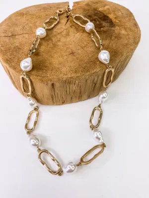 Pearls and Chains Necklace