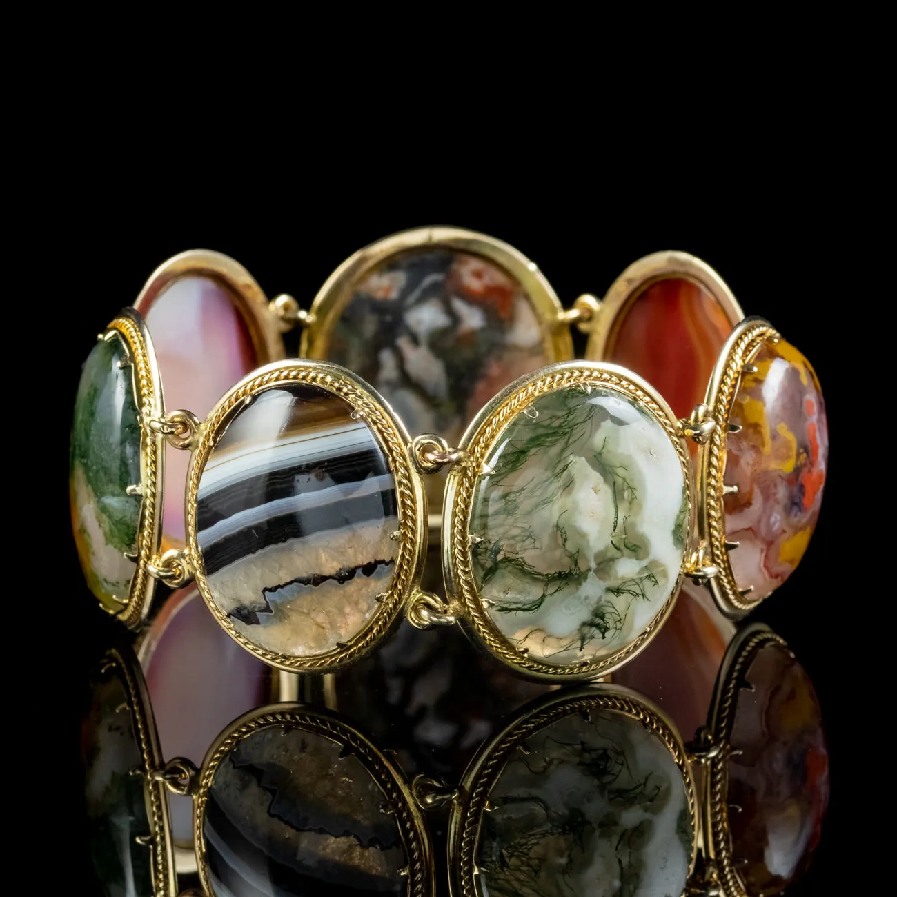 Vintage Scottish Agate Bracelet 15ct Gold Circa 1960