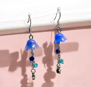 Whimsical - Blue flower earrings | silver stars earrings