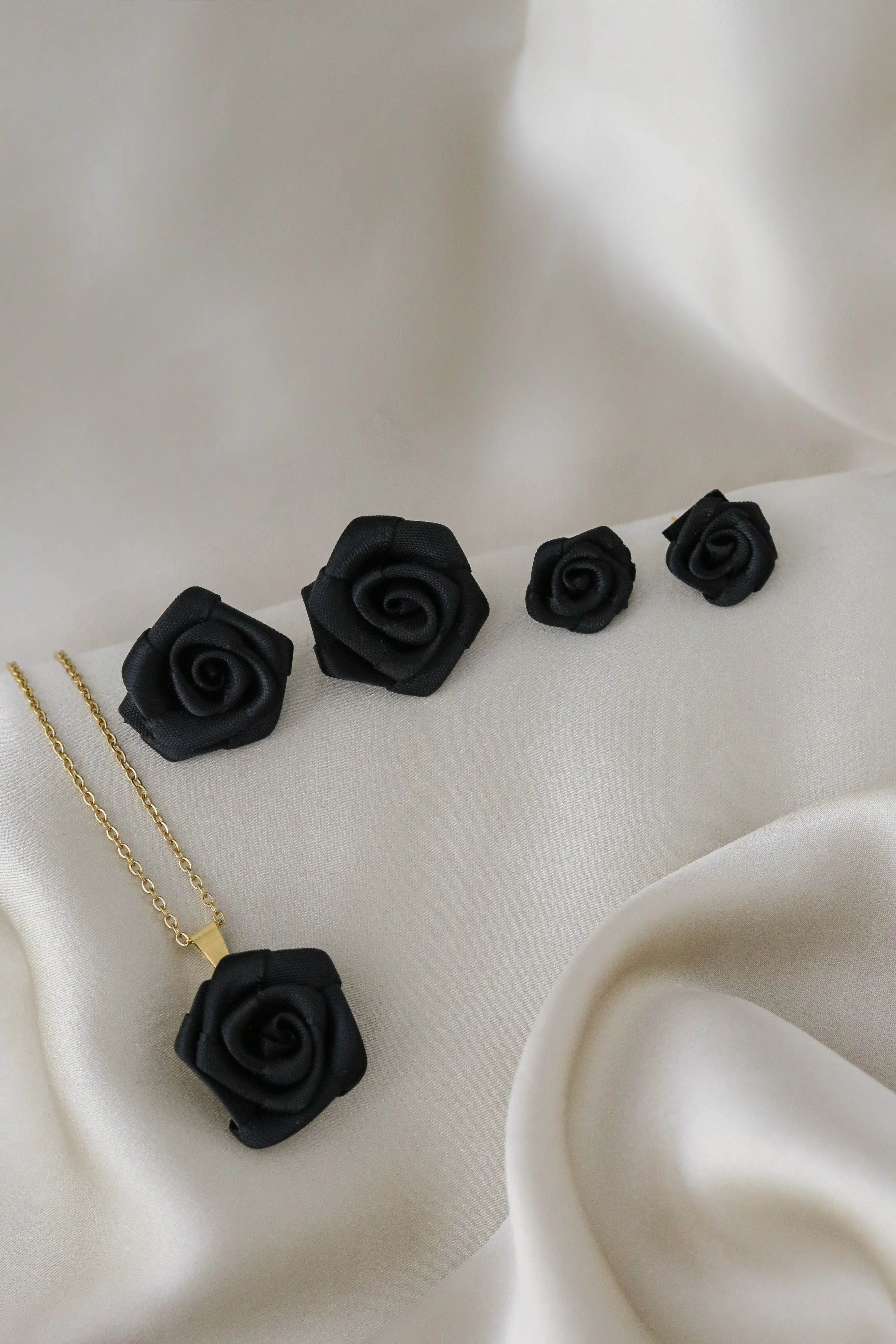 Xenopatra Rose Studs